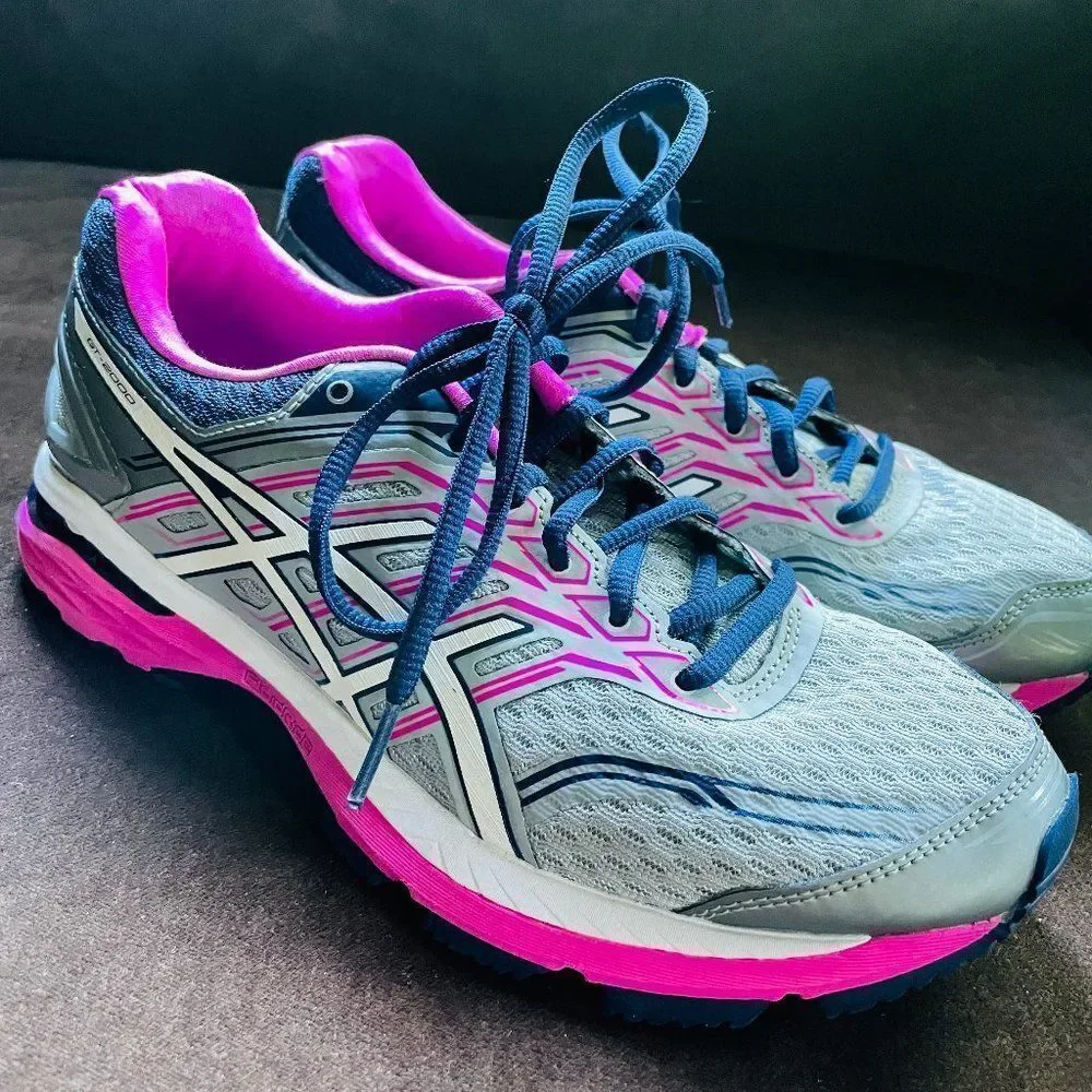 ASICS GEL-GT-2000 V5 Grey Navy Pink Womens 8.5 US Medium 40 EUR Mint Condition